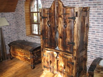 Shkafy-i bufety-dobrynya-pod-starinu